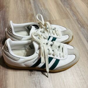 Adidas Samba White with Green Stripes Women’s size 5